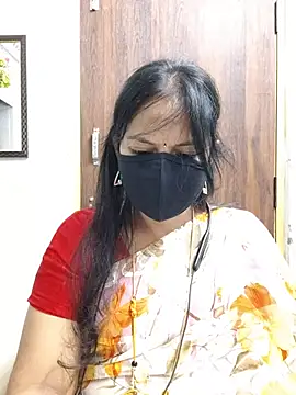 Snapshot of Tamil_white_beauty chatting on June 17, 2026, 5:23 pm Tamil white beauty online show from June 17, 2026, 5:23 pm
