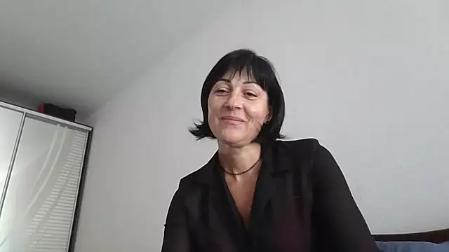 Snapshot of Lakomka499 chatting on August 3, 2026, 8:22 am Lakomka499 online show from August 3, 2026, 8:22 am
