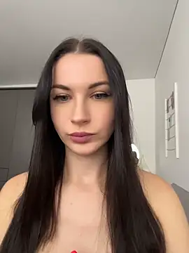 Snapshot of PrivateVictoria chatting on June 18, 2026, 1:05 pm PrivateVictoria online show from June 18, 2026, 1:05 pm