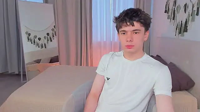 Ethan Crowe online show from July 21, 2026, 3:57 pm