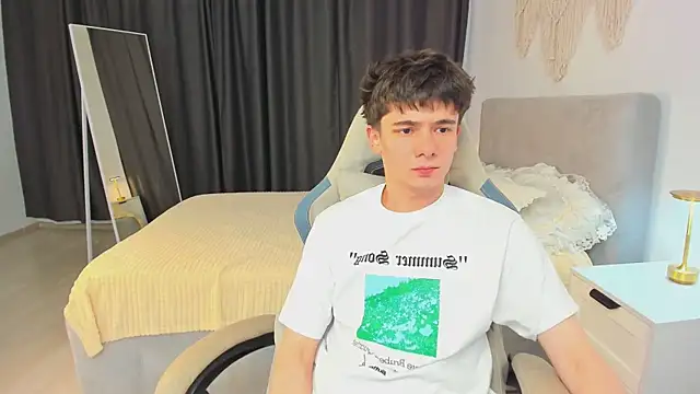 Ethan Crowe online show from July 16, 2026, 10:56 am