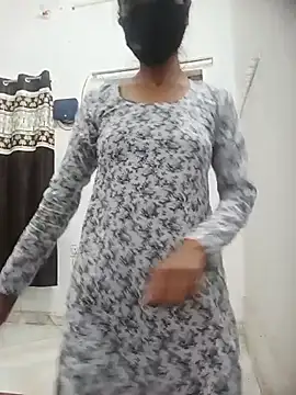 Snapshot of Riya_cum33 chatting on August 3, 2026, 5:30 pm Riya cum33 online show from August 3, 2026, 5:30 pm