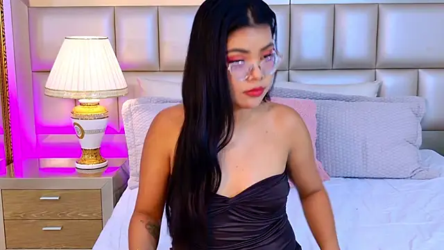 AliceLavenders online show from July 28, 2026, 6:53 pm