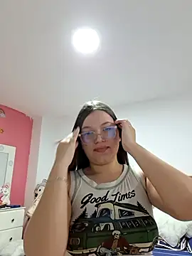 Snapshot of zoe_gm chatting on June 13, 2026, 11:56 pm zoe gm online show from June 13, 2026, 11:56 pm