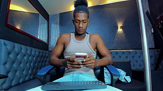 Snapshot of yulian23_ chatting on July 19, 2026, 3:48 am yulian23 online show from July 19, 2026, 3:48 am