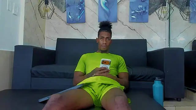 Snapshot of yulian23_ chatting on July 21, 2026, 7:15 pm yulian23 online show from July 21, 2026, 7:15 pm