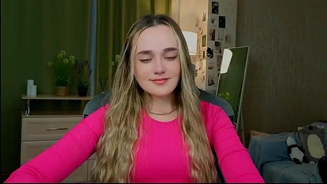 earthfantasyy online show from July 20, 2026, 3:58 am