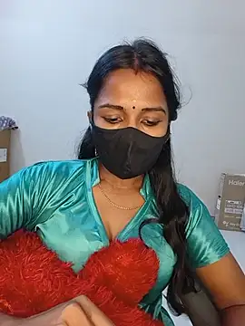 YALINITWO7 TAMIL online show from July 19, 2026, 7:43 pm