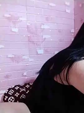 Lyh sexy online show from June 15, 2026, 3:34 pm
