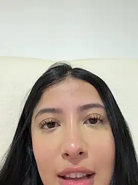 BellaSofyyy online show from July 16, 2026, 6:27 pm