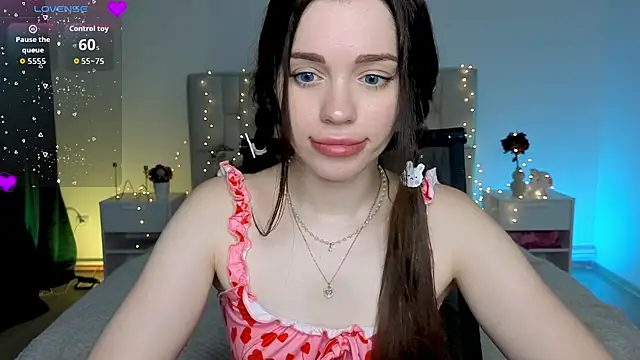 Snapshot of Little_cuti1e chatting on June 24, 2026, 10:14 am Little cuti1e online show from June 24, 2026, 10:14 am