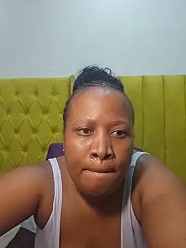 THICKCHARMAxxx28 online show from June 15, 2026, 8:30 pm