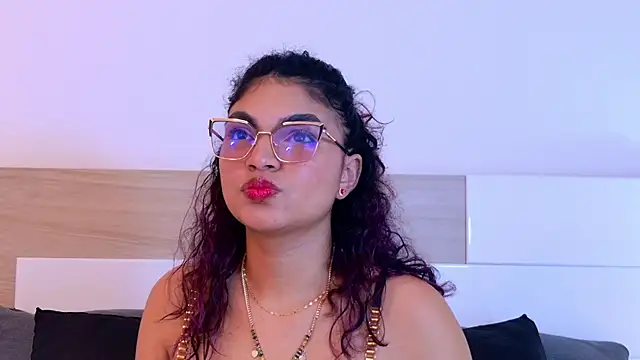 Snapshot of MelodyAlvarez chatting on June 30, 2026, 11:10 am MelodyAlvarez online show from June 30, 2026, 11:10 am