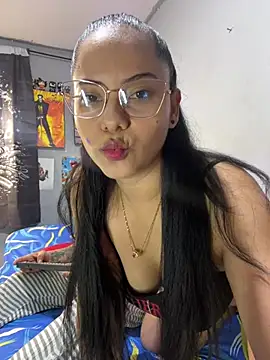 Snapshot of ColombianSexyCouple_ chatting on July 21, 2026, 9:43 am ColombianSexyCouple online show from July 21, 2026, 9:43 am