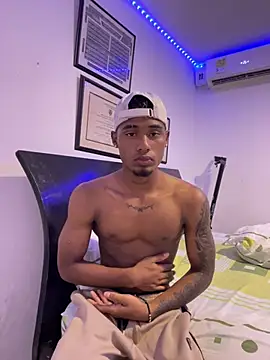 Ydiaz09 online show from July 21, 2026, 4:47 am
