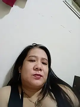 Snapshot of SHine920 chatting on July 11, 2026, 2:39 pm SHine920 online show from July 11, 2026, 2:39 pm