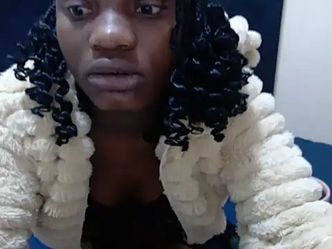 Snapshot of KinkyPetite18 chatting on July 4, 2026, 8:10 am KinkyPetite18 online show from July 4, 2026, 8:10 am