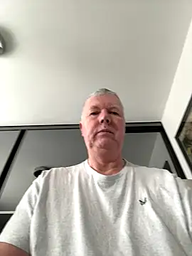 Snapshot of cumboy chatting on December 3, 2024, 1:06 pm cumboy online show from December 3, 2024, 1:06 pm