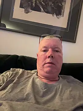 Snapshot of cumboy chatting on April 26, 2026, 10:07 pm cumboy online show from April 26, 2026, 10:07 pm