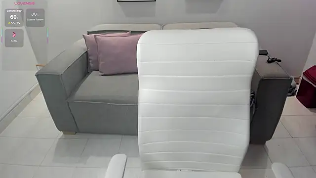 Snapshot of Nayla_Luxe chatting on July 12, 2026, 12:06 pm Nayla Luxe online show from July 12, 2026, 12:06 pm