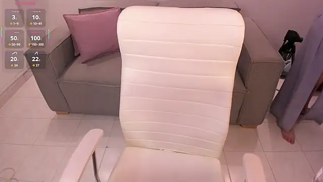 Snapshot of Nayla_Luxe chatting on July 13, 2026, 12:37 pm Nayla Luxe online show from July 13, 2026, 12:37 pm