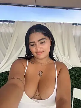HoneyBunXXX online show from June 30, 2026, 1:55 pm