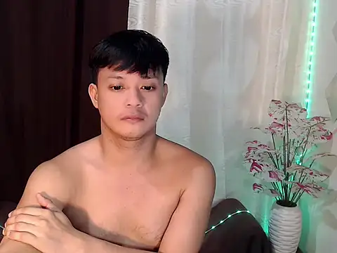 Snapshot of kingdomcum96 chatting on July 8, 2026, 10:32 pm kingdomcum96 online show from July 8, 2026, 10:32 pm