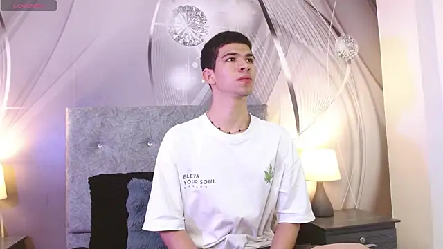 Dilan Femboy online show from June 18, 2026, 2:33 pm