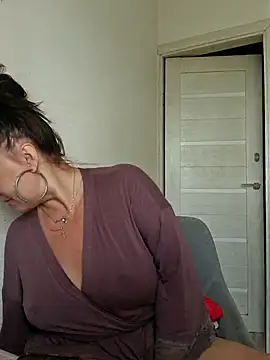 ANABELSWEET online show from July 28, 2026, 11:28 am