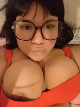 celprettyy online show from June 30, 2026, 2:44 am