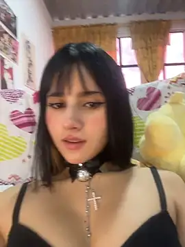 Snapshot of ZoeHall_ chatting on August 6, 2026, 9:32 pm ZoeHall online show from August 6, 2026, 9:32 pm