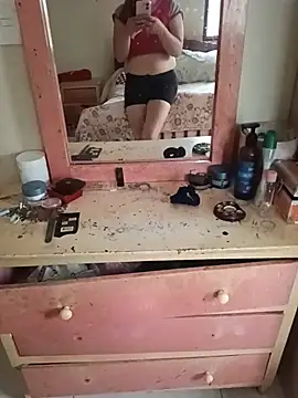 Angelika Clauss online show from July 26, 2026, 8:49 pm