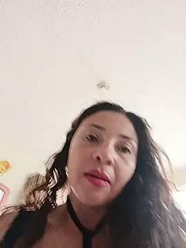 Angelika Clauss online show from July 8, 2026, 7:25 pm