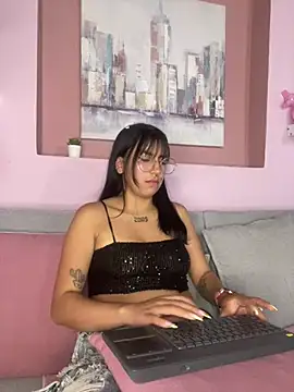 Snapshot of GabyLopez_Pink chatting on July 7, 2026, 7:23 am GabyLopez Pink online show from July 7, 2026, 7:23 am