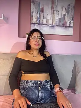 Snapshot of GabyLopez_Pink chatting on June 27, 2026, 12:22 pm GabyLopez Pink online show from June 27, 2026, 12:22 pm