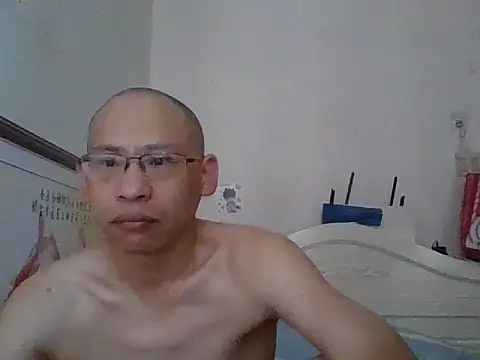 Snapshot of benly888 chatting on July 6, 2026, 10:12 pm benly888 online show from July 6, 2026, 10:12 pm