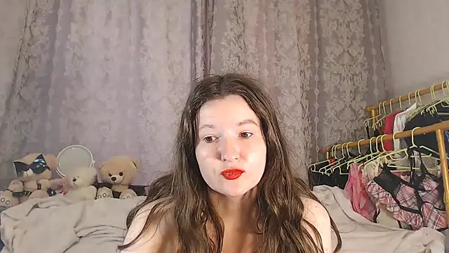 Snapshot of ChloeBrooklyn chatting on July 13, 2026, 11:04 pm ChloeBrooklyn online show from July 13, 2026, 11:04 pm