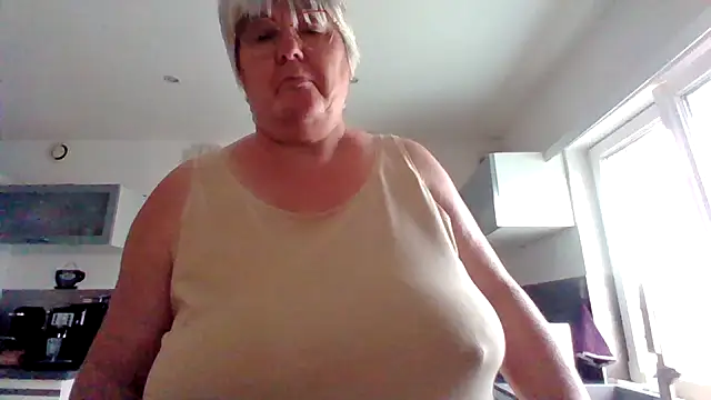 Snapshot of coquinesensuel chatting on July 5, 2026, 7:26 am coquinesensuel online show from July 5, 2026, 7:26 am