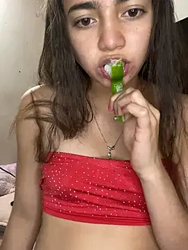 Julia valentina online show from June 25, 2026, 2:20 am