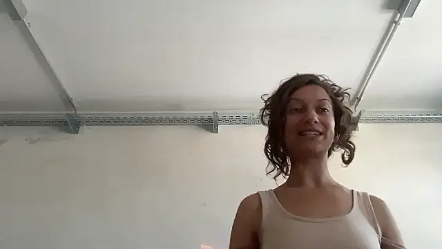 lustgrotte27 online show from July 22, 2026, 11:01 am