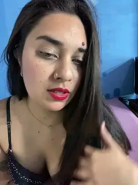 Snapshot of zara344 chatting on July 25, 2026, 5:48 am zara344 online show from July 25, 2026, 5:48 am