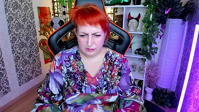 Snapshot of Joana_Woods chatting on July 2, 2026, 8:42 am Joana Woods online show from July 2, 2026, 8:42 am