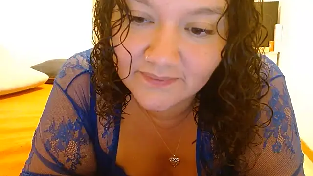 HeidiSanabria online show from July 17, 2026, 11:46 pm