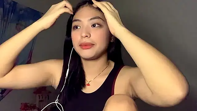 Snapshot of Hazelanne chatting on June 19, 2026, 11:05 am Hazelanne online show from June 19, 2026, 11:05 am