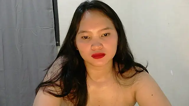 Fhwilloughbyxx online show from June 23, 2026, 9:46 pm