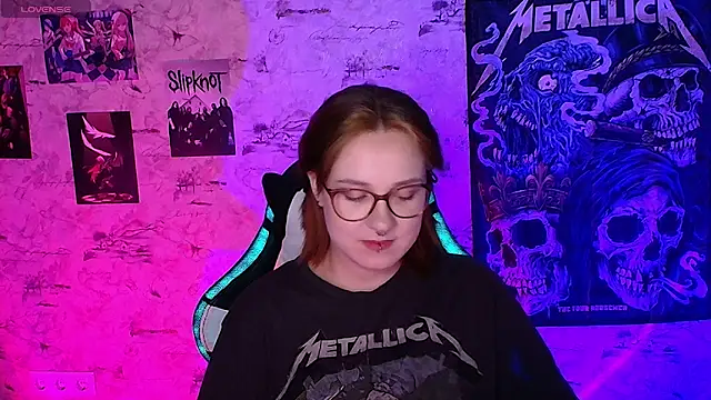ASTRELIA online show from June 19, 2026, 7:41 pm