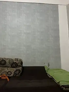 Snapshot of estrellla1 chatting on July 25, 2026, 10:11 am estrellla1 online show from July 25, 2026, 10:11 am