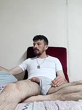 Snapshot of onlinehard31xx chatting on June 19, 2026, 11:31 pm onlinehard31xx online show from June 19, 2026, 11:31 pm