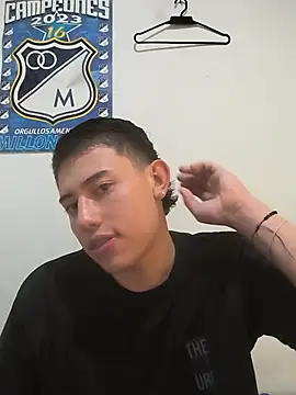 Snapshot of Thiagoo_Vega chatting on August 2, 2026, 7:33 pm Thiagoo Vega online show from August 2, 2026, 7:33 pm