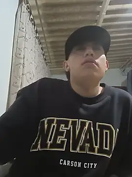 Snapshot of Thiagoo_Vega chatting on July 18, 2026, 3:15 am Thiagoo Vega online show from July 18, 2026, 3:15 am